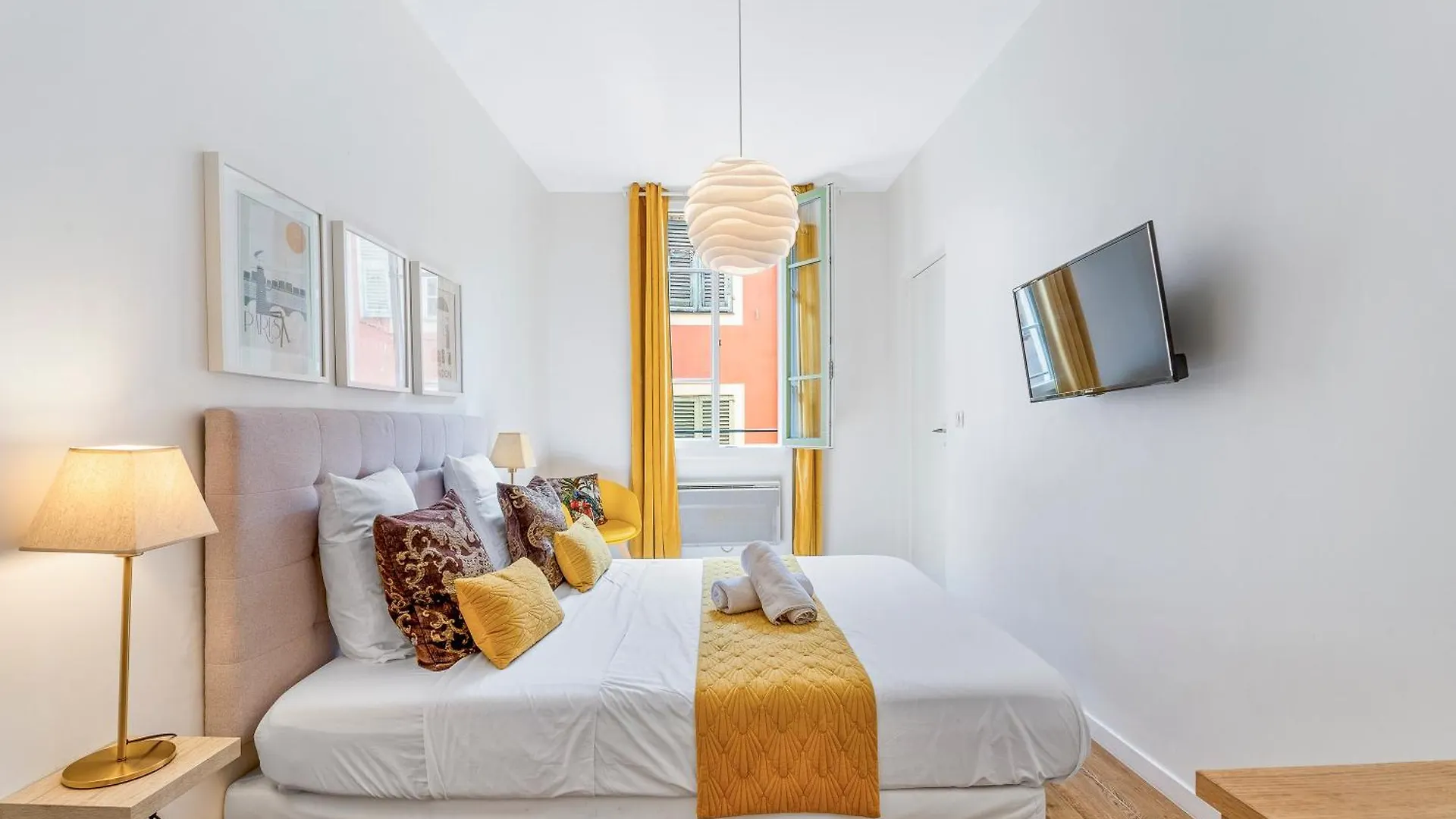 Apartment Nice Renting - Rossetti - Modern Haven Heart Of Old Nice France