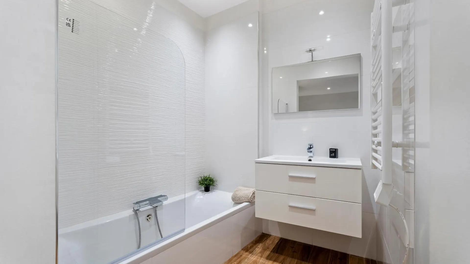 Nice Renting - Rossetti - Modern Haven Heart Of Old Nice 0*,  France